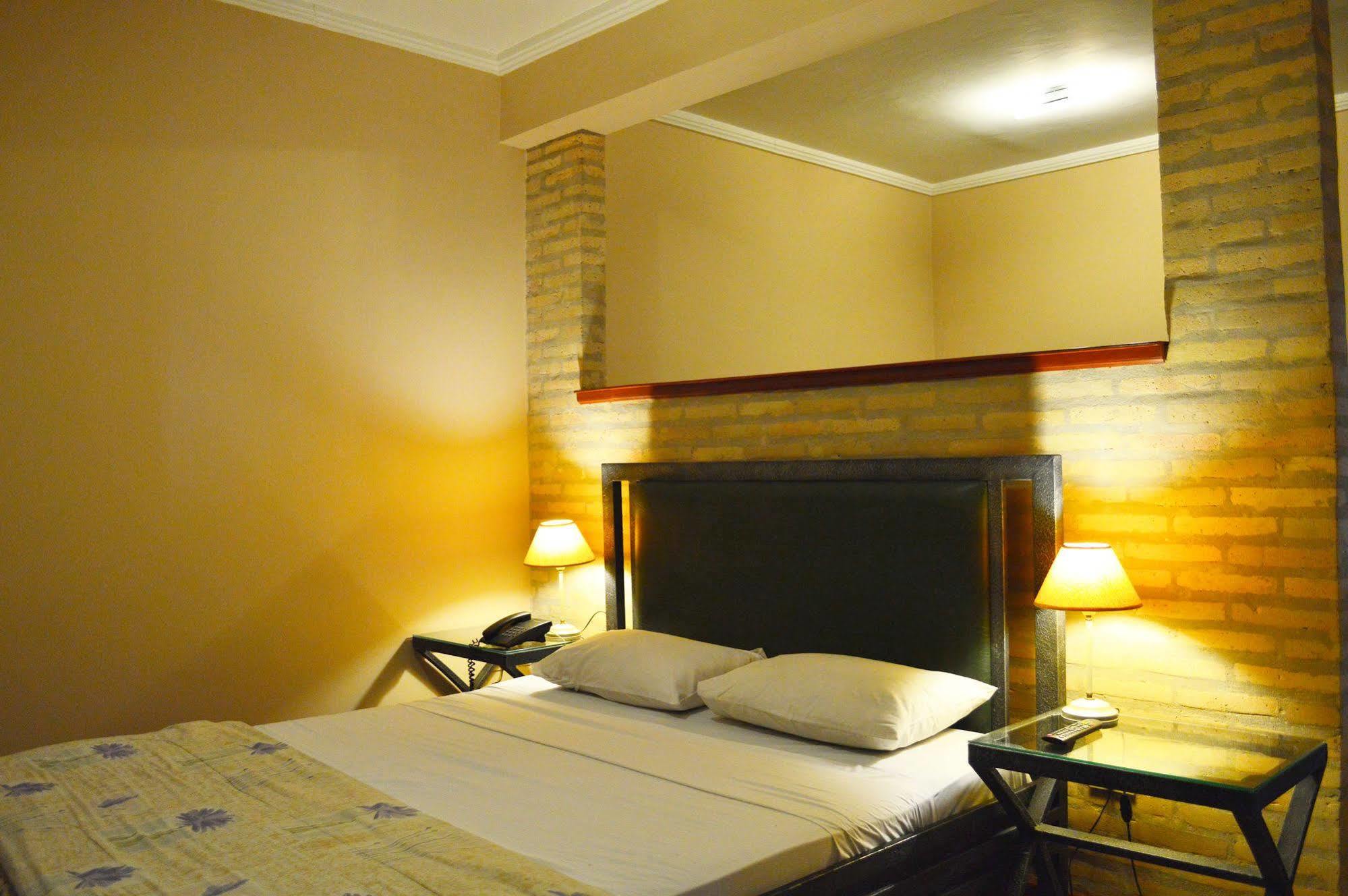 Aspen Hotel & Apart Asuncion Exteriör bild